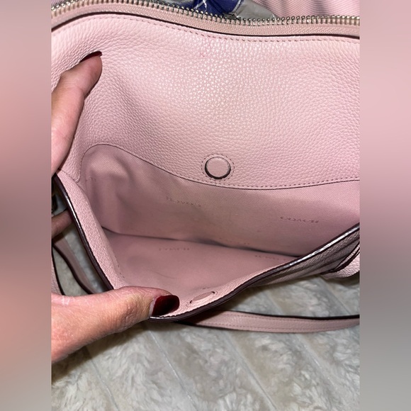 Coach Women's Ellie File Top Zip Crossbody Bag in Pebbled Leather (Lilac) - Picture 2 of 8